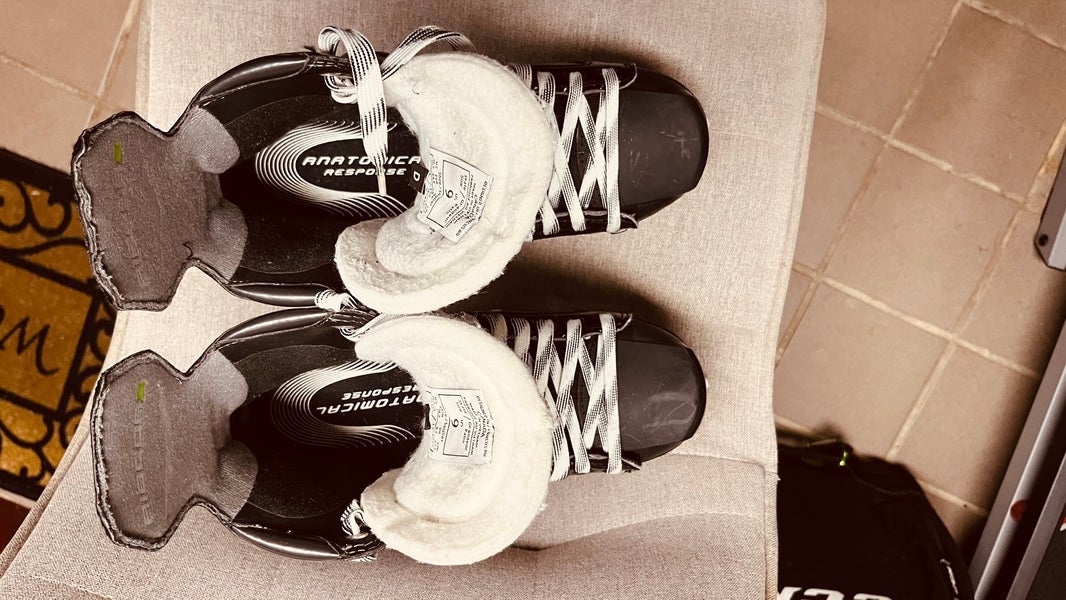 2017 CCM Ribcor 66K Hockey Skates Regular Width 9 (Used)