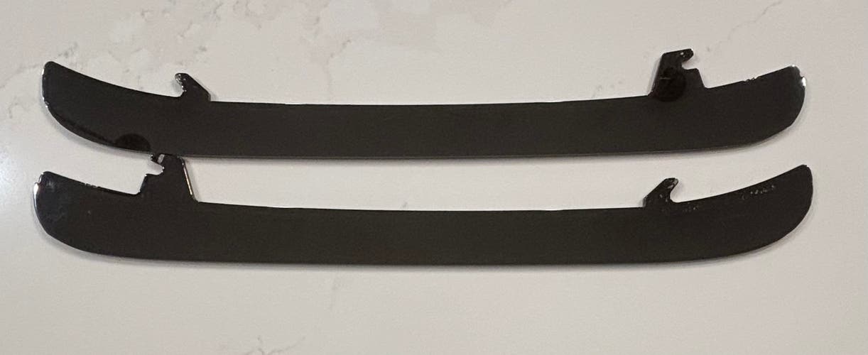 CCM Black Step Steel 271 mm (Used)