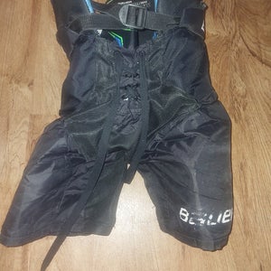 Junior Small Bauer Hockey Pants (Used)