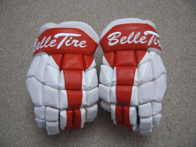Rare Excellent Condition Warrior Belle Tire Surge Pro Senior Hockey Gloves sz 13"