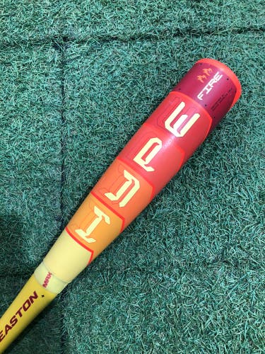 2025 Easton Hype Fire Composite Bat USABat Certified (-11) Composite 17 oz 28" (Used)
