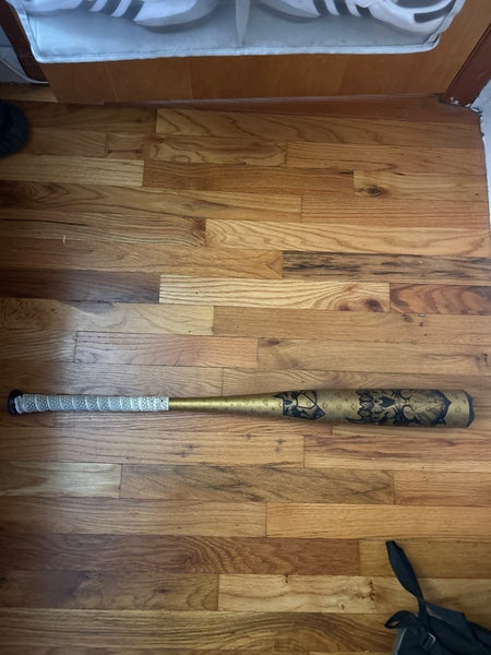 2023 DeMarini Voodoo One Alloy BBCOR Certified Bat (-3) 28 oz 31" (Used)