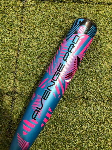 2024 AXE Avenge Pro Hybrid Bat USSSA Certified (-10) Hybrid 20 oz 30" (Used)