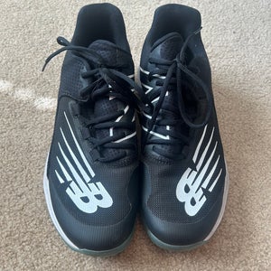 New Balance FuelCell 4040v7 Turf Trainer (Black/White/Green)- Men’s 9.5