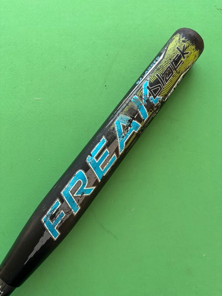 2016 Miken Freak Black Composite Bat (-7) 27 oz 34"