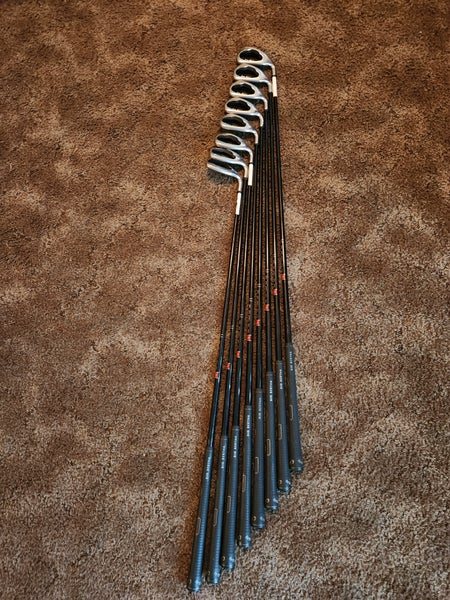 Callaway Big Bertha 2004 Golf Club Iron Set 3-9 / SW RH Steel Regular Flex - 8 Clubs