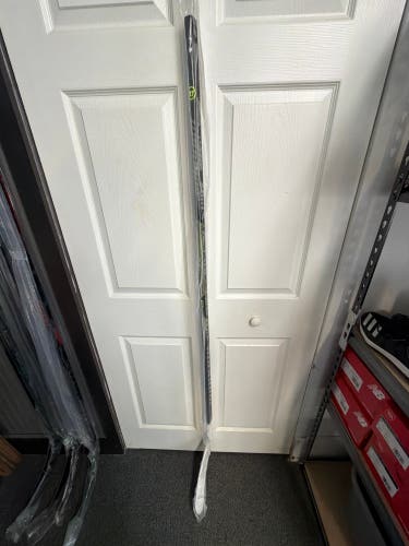 Warrior LX3 Pro right Hand Hockey Stick Pro Stock (New)