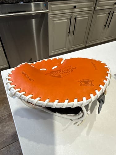 2024 RH Infield Baseball Glove 10" (New)