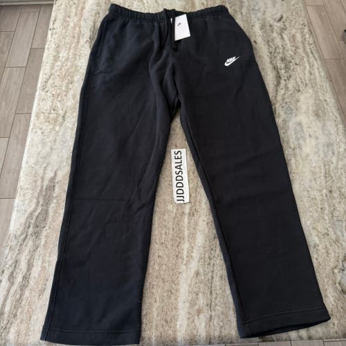 Nike Sportswear Club Fleece Straight Leg Sweatpants Men's Size XL Black NWT
New With Tags
