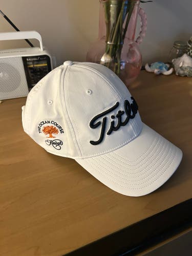 White Titleist Tour Kiawah Island Golf Resort Performance Hat (Used)