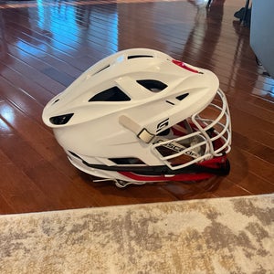 Cascade S Helmet (Used Good condition). SEND OFFERS PLZ. WILLING TO NEGOTIATE