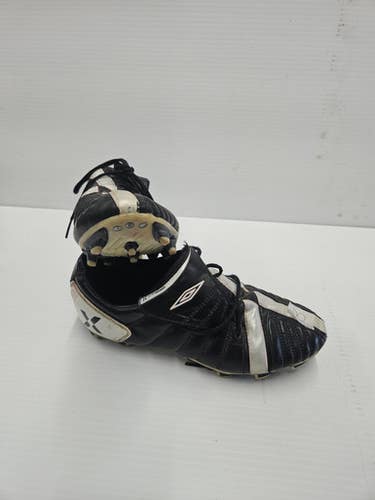 Used Umbro Soccer Cleats Black Senior 8 11769-S000029333