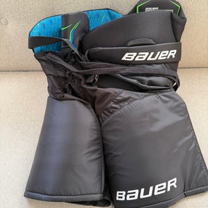 Junior Medium Bauer X Hockey Pants (Used)
