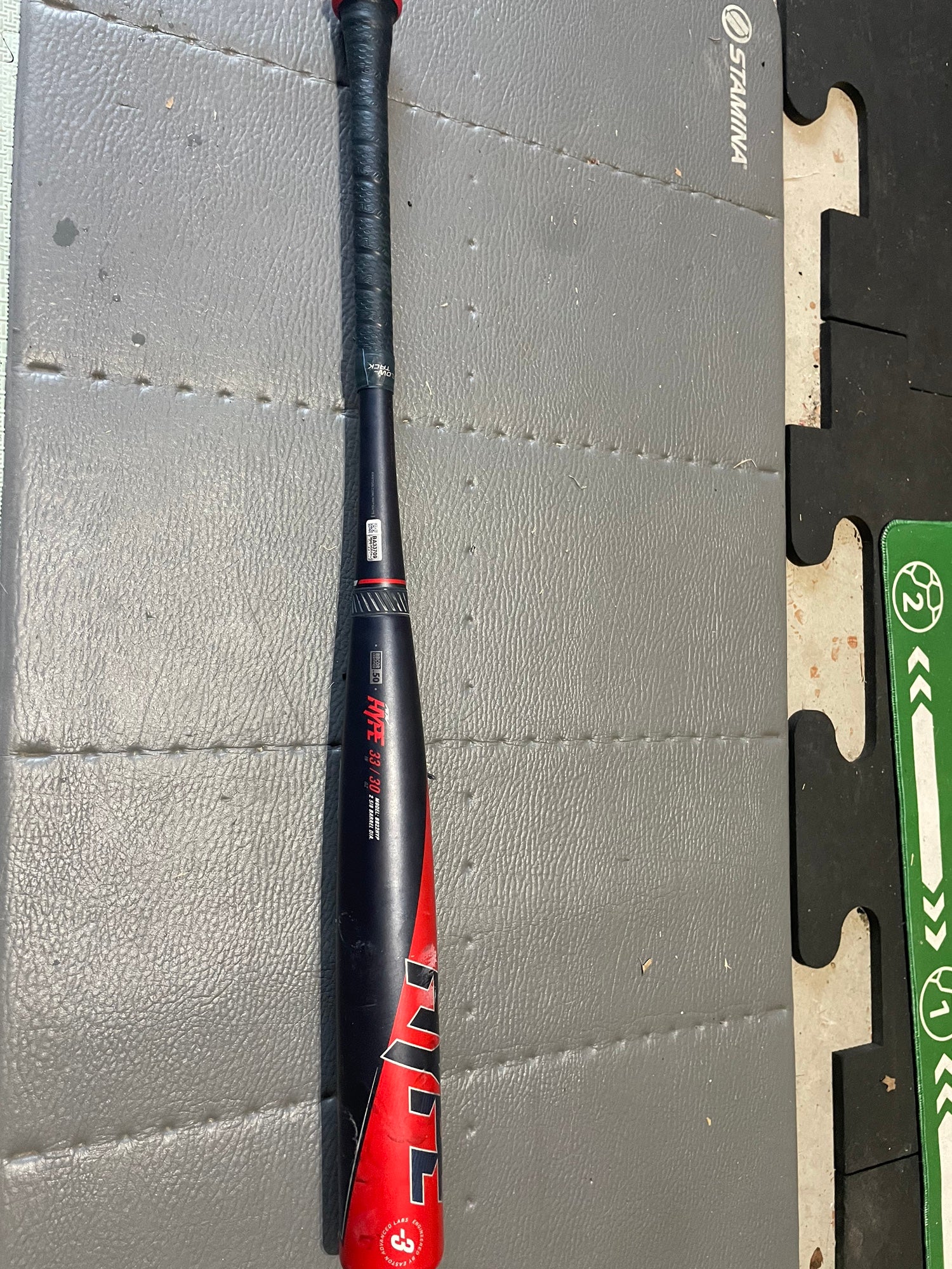 Batte Easton ADV Hype BBCOR (-3) 33 Pouces 30 Oz - Carbone Composite - 2022