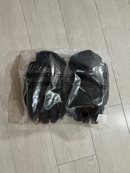 Bauer Supreme Mach Gloves 14" (New)