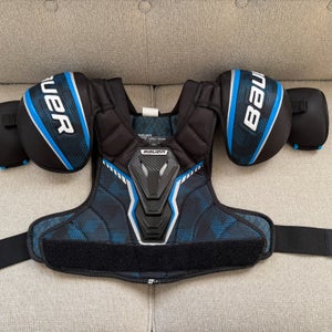 Large Intermediate Bauer X Shoulder Pads (Used)