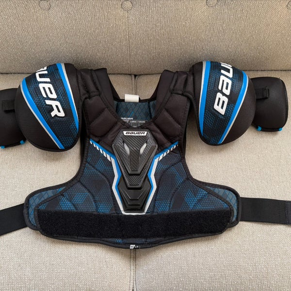Large Intermediate Bauer X Shoulder Pads (Used)