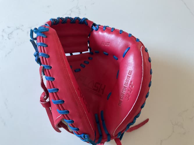 RH Catcher's Baseball Glove 32.5" (New)