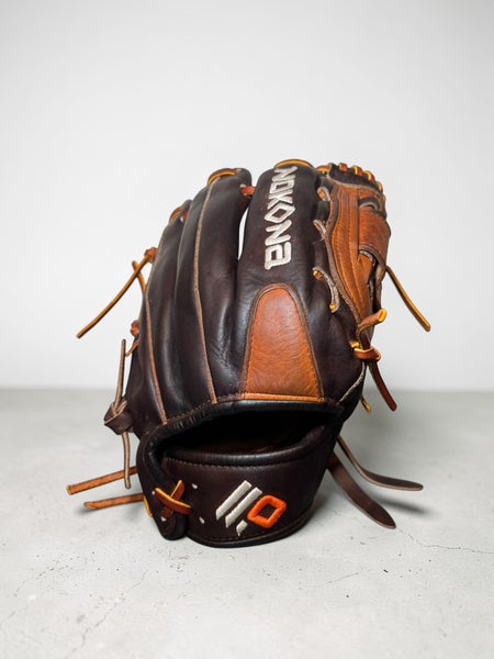 Nokona Alpha RH Baseball Glove 12" (Used)