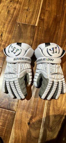 Warrior Evo V Lacrosse Gloves (New)