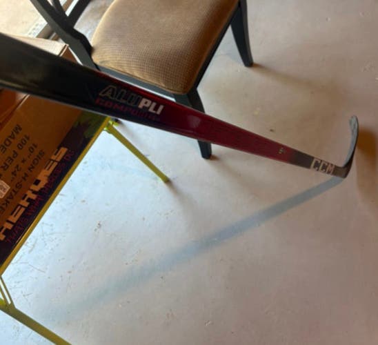 Intermediate CCM JetSpeed FT8 Pro Right Handed Hockey Stick P28 65 Flex (New)