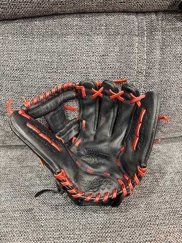 Rawlings RH Baseball Glove