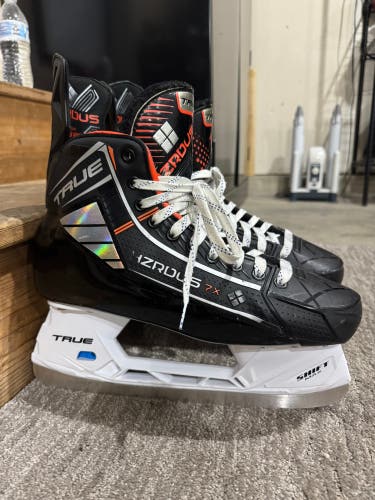2023 True HZRDUS 7x Hockey Skates Wide Width 11 (Used)