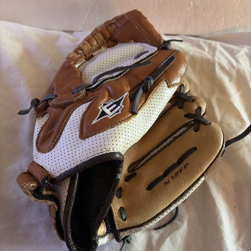 RHT Size 12 Easton Fast pitch Natural Elite Softball Glove