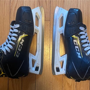 CCM Super Tacks 9380 Hockey Goalie Skates Regular Width 6.5 (Used)