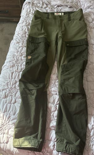 Green Women's REI Pants (New)