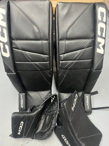 30" CCM Extreme Flex 6.5 Regular Goalie Full Set (Used)