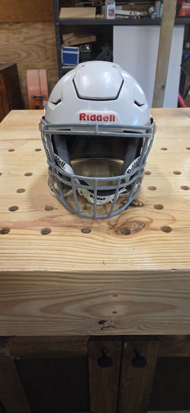 Youth Medium Riddell SpeedFlex Helmet (Used)