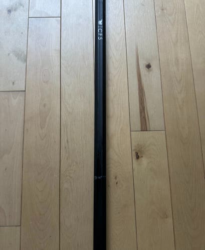 ECD CF5 Carbon Fiber Lacrosse Shaft – Great Condition, Lightly Used – $50