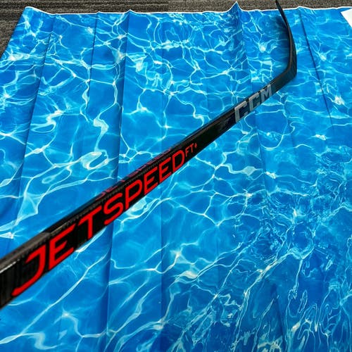 Intermediate CCM Jetspeed FT+ Hockey Stick RH | P29(New)