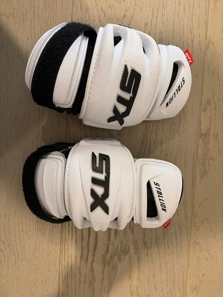 Stallion 900 Smaller Arm Pads Barely used (Size Large)