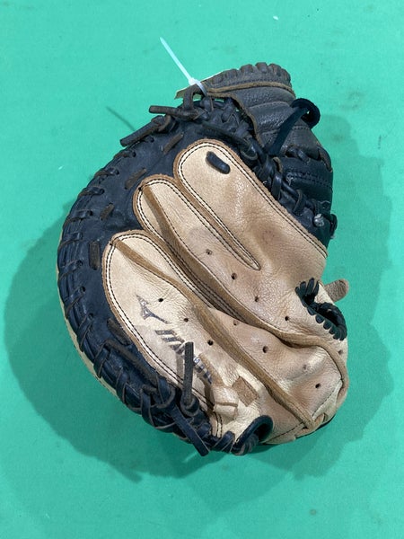 Used Mizuno Power Close Right Hand Throw Catcher's Baseball Glove 31.5"