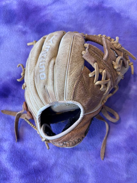 Brown Mizuno Franchise RH Infield Baseball Glove 11.75" (Used)