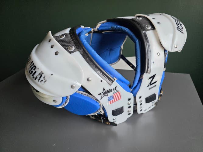 Medium Adult Douglas Z25 Shoulder Pads With Backplate(Used)