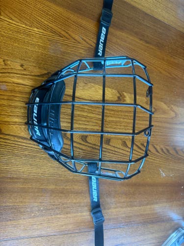 Small Bauer Profile II Facemask Full Cage (Used)