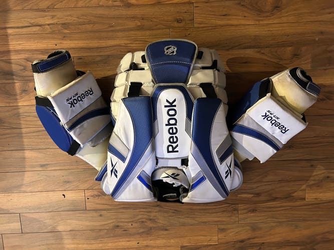 Large Reebok P5 Goalie Chest Protector (Used)