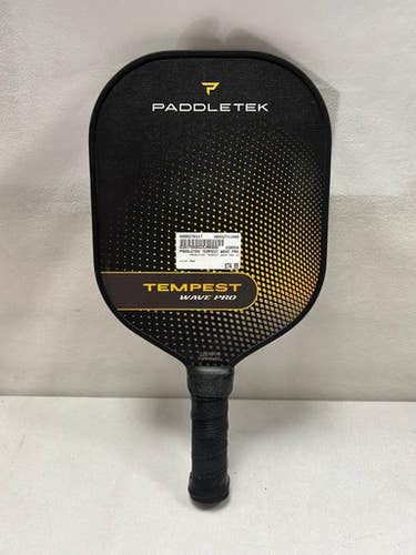 Used PADDLETEK TEMPEST WAVE PRO V3 Pickleball Racquet Red 11490-S000270317