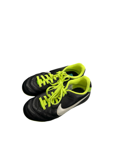 Used Nike Soccer Cleats Black Youth 12.0 11682-S000123811
