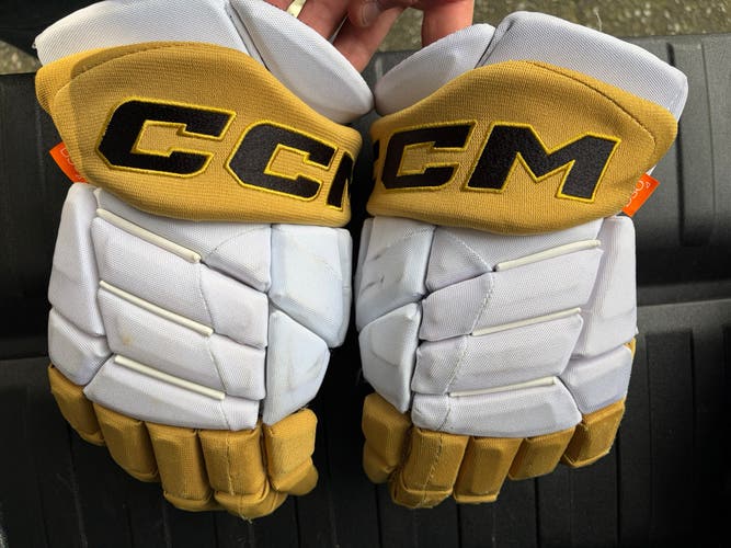 CCM JetSpeed HGPJP Pro Stock Hockey Gloves 14” White SILVER KNIGHTS