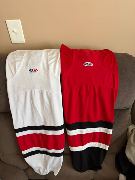 Red Senior Large Athletic Knit HS2100 Socks (Used)