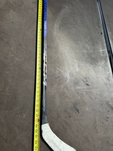 Junior CCM Ribcor Trigger 8 Pro Left Hand Hockey Stick P28 40 Flex (Used)