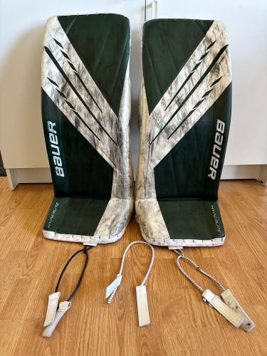 XS Bauer Vapor Hyperlite Goalie Leg Pads Pro Stock (Used)