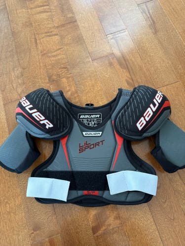Small Youth Bauer Lil Sport Shoulder Pads (Used)