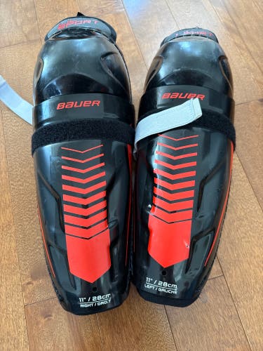 Youth Bauer Lil Sport 11" Shin Pads (Used)