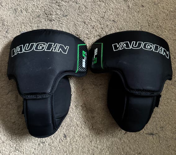 Vaughn SLR KP SR goalie kneepads