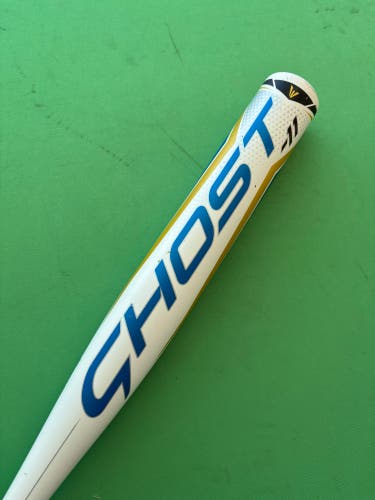 White 2022 Easton Ghost Alloy Bat (-11) 19 oz 30"